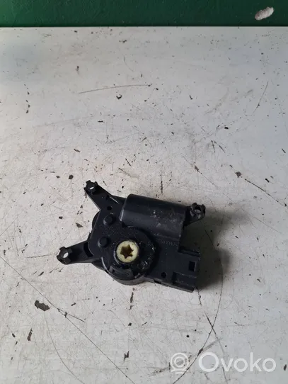 Opel Astra H Tuloilmaventtiilin käyttömoottori 52406337