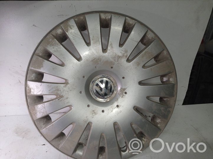 Volkswagen Touran I R16 wheel hub/cap/trim 3C0601147B