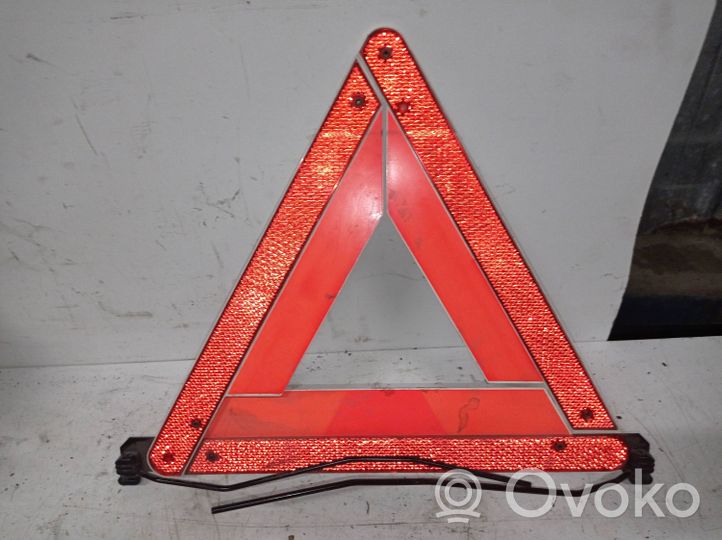 Volkswagen Phaeton Emergency warning sign 4A5860251C