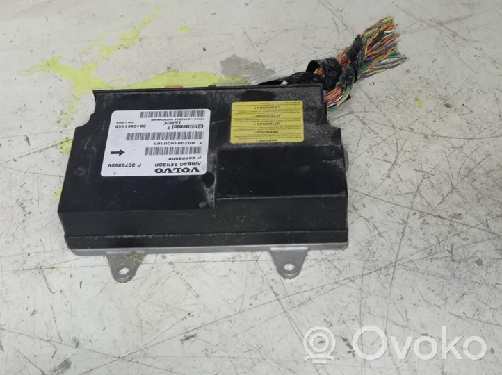 Volvo V70 Airbag control unit/module 30798509