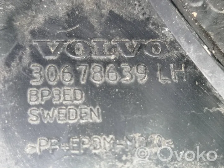 Volvo V70 Front fog light trim/grill 30678639