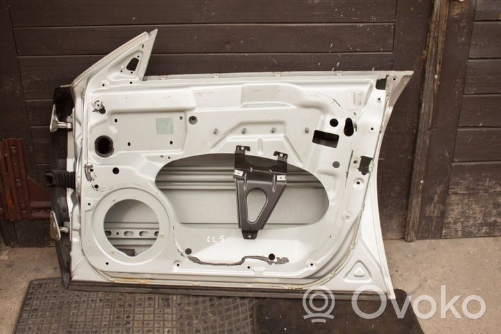 Mercedes-Benz CLS C219 Front door A2197220214