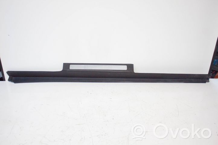 Mercedes-Benz R W251 Front sill trim cover A2516800135