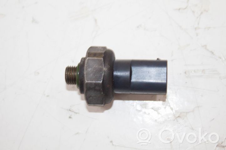 Mercedes-Benz R W251 Sensor de presión del aire acondicionado (A/C) 2205-420118