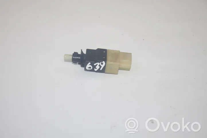 Mercedes-Benz Vito Viano W639 Brake pedal sensor switch A0015454409