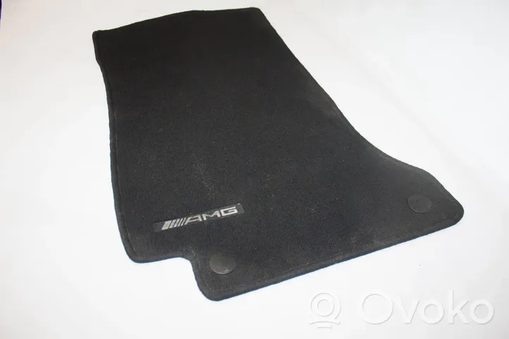 Mercedes-Benz R W251 Front floor mat A2056802501