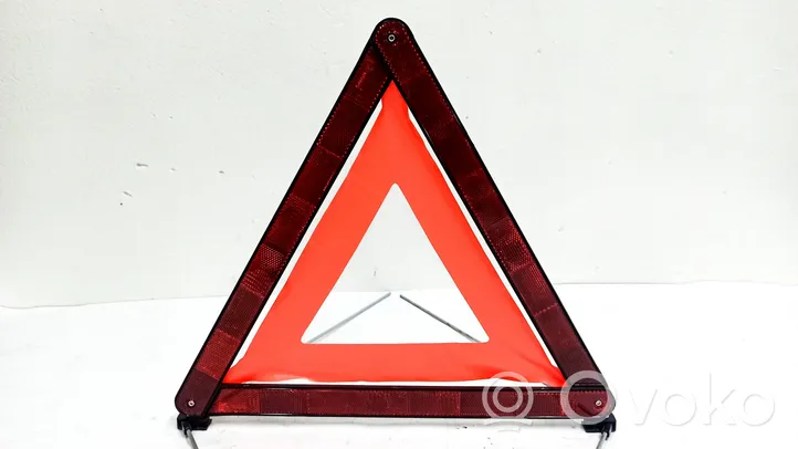 Toyota Prius (XW20) Emergency warning sign 27R040004