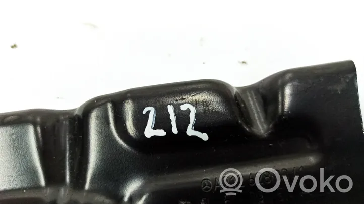 Mercedes-Benz E W212 Staffa di montaggio della batteria A2126280041