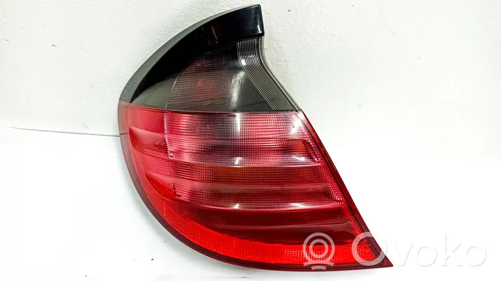 Mercedes-Benz CLC CL203 Luci posteriori A2038200564