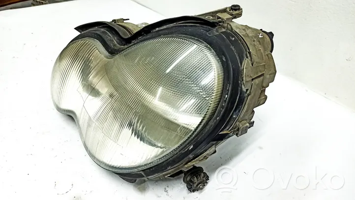 Mercedes-Benz C W203 Phare frontale 1305235663