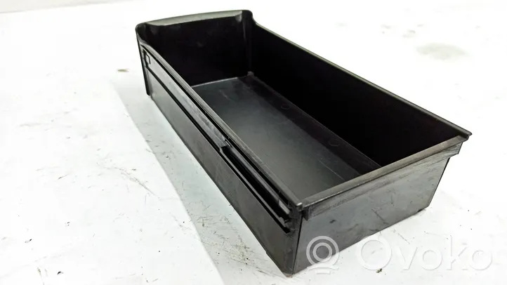 Toyota Prius (XW20) Glove box 5882347010