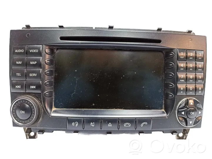 Mercedes-Benz CLK A209 C209 Radio/CD/DVD/GPS head unit A2098207689