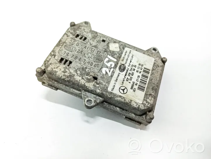 Mercedes-Benz R W251 Module de ballast de phare Xenon A0038205826