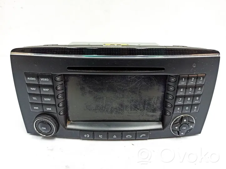 Mercedes-Benz R W251 Unidad delantera de radio/CD/DVD/GPS A1648703389