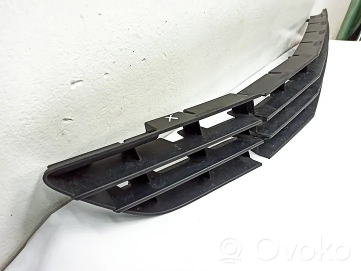 Mercedes-Benz R W251 Grille inférieure de pare-chocs avant A2518850553