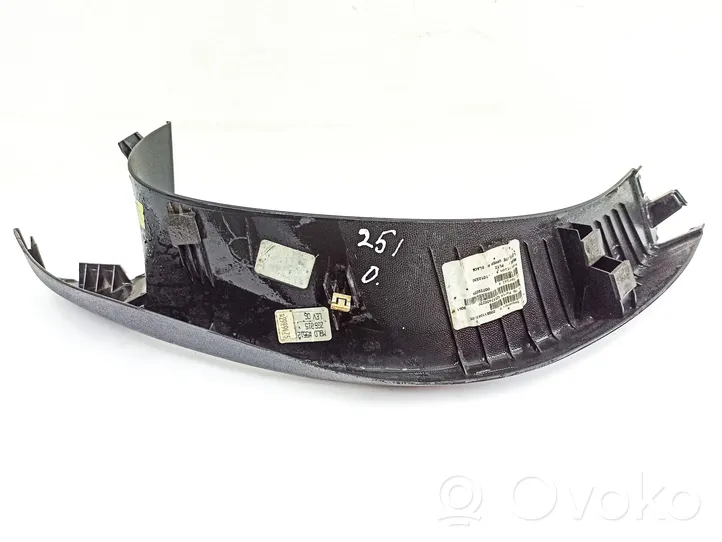 Mercedes-Benz R W251 Rivestimento laterale del portellone posteriore/bagagliaio A2517400270