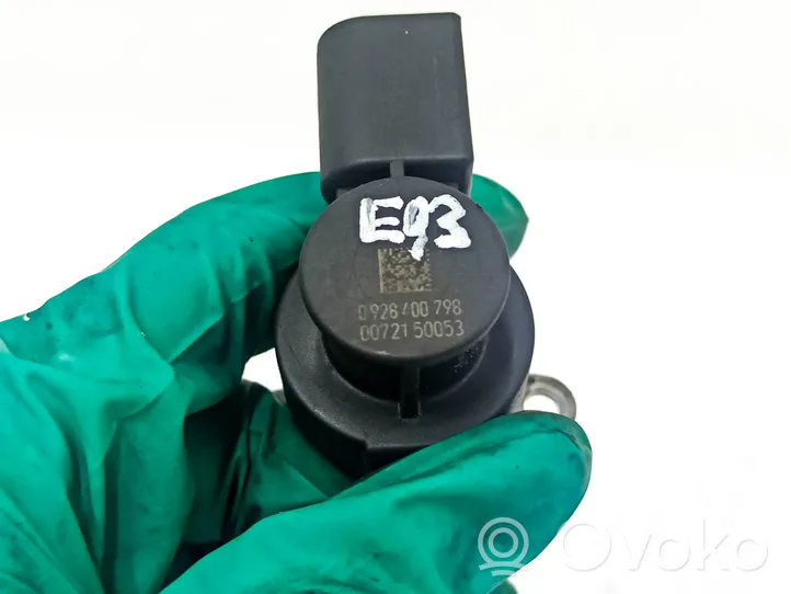 BMW 3 E92 E93 Fuel pressure regulator 0928400798