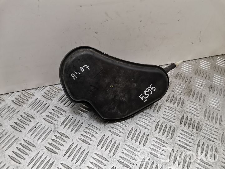 Audi A4 S4 B7 8E 8H Vacuum air tank 8D0131541B