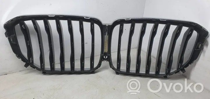 BMW X5 G05 Grille de calandre avant 7454889