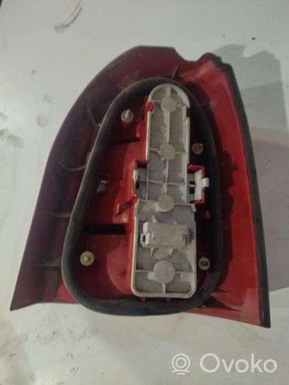 Audi A4 S4 B5 8D Lampa tylna 8D9945095D