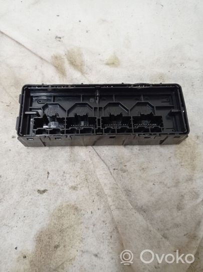 Chevrolet Volt II Climate control unit 84022585