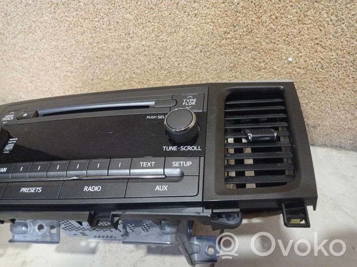 Toyota Sienna XL30 III Unità principale autoradio/CD/DVD/GPS 8612008270