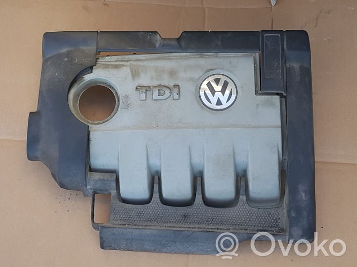 Volkswagen Golf V Konepellin ääni- ja lämpöeriste 036103907