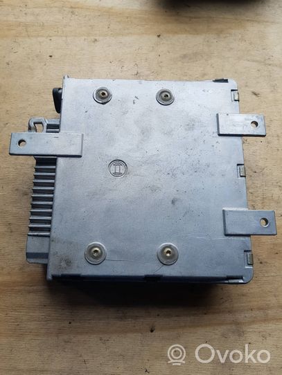 Volkswagen PASSAT B4 Calculateur moteur ECU 021906258