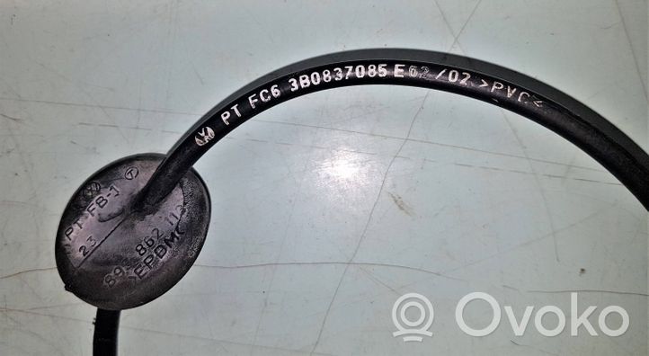 Volkswagen PASSAT B5.5 Tirette à câble, verouillage de porte avant 3b0837085e