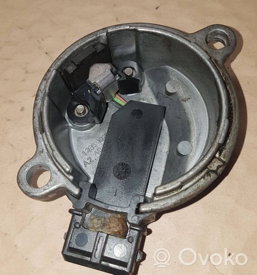 Volkswagen Golf III Sensore di posizione albero a camme 058905161B