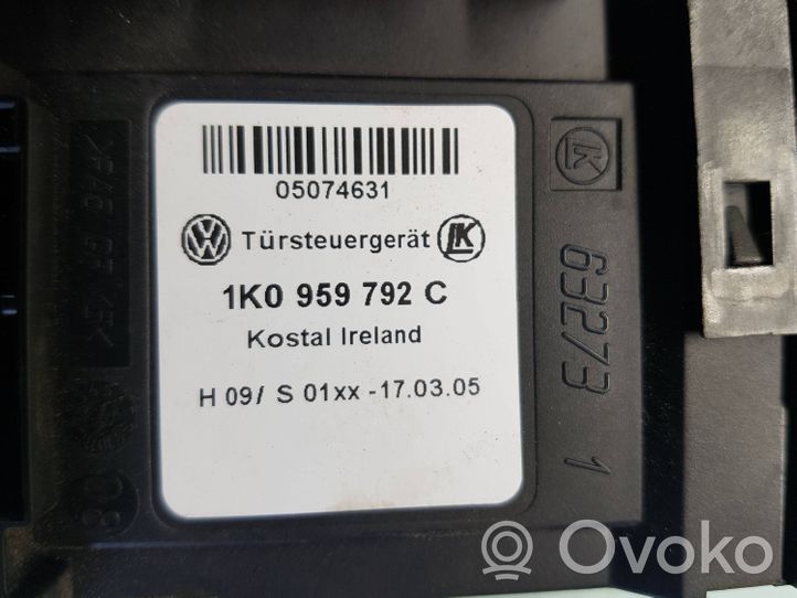 Skoda Octavia Mk2 (1Z) Moteur de lève-vitre de porte avant 1T0959702