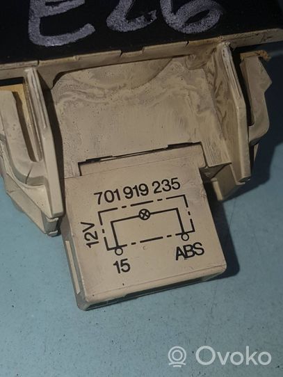 Volkswagen Transporter - Caravelle T4 Sensor 701919235