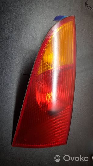 Ford Focus Lampa tylna XS4x13404