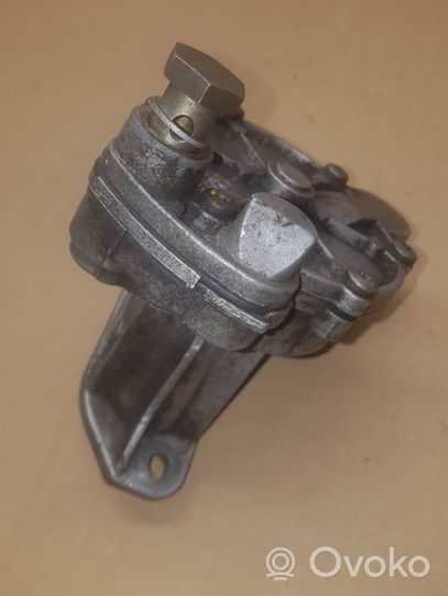 Volvo V70 Vacuum pump 054145100