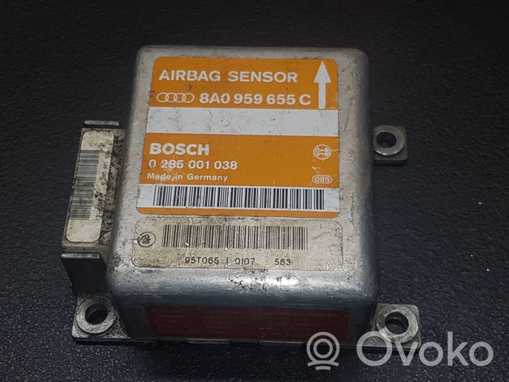 Audi A4 S4 B5 8D Oro pagalvių valdymo blokas 8A0959655C