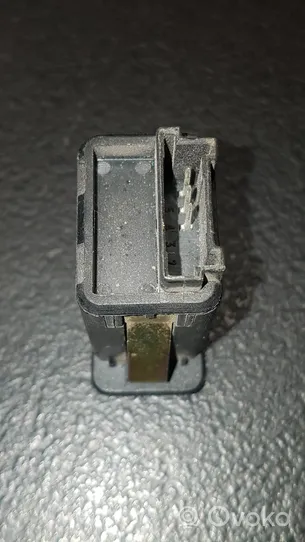 BMW 5 E39 Cruise control switch 8360462