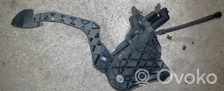 Volkswagen PASSAT B6 Clutch pedal 3C1721059AA