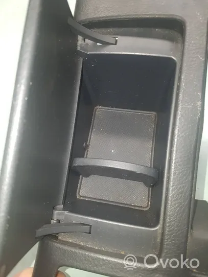 Toyota Avensis T250 Altri elementi della console centrale (tunnel) 