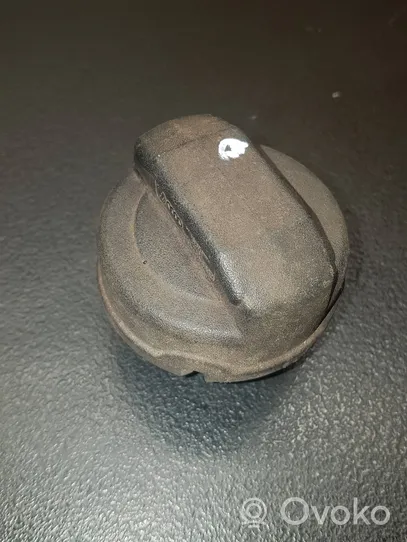 Audi A4 S4 B5 8D Tappo del serbatoio del carburante 1H0201553B