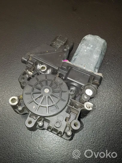 Audi A4 S4 B5 8D Motorino alzacristalli della portiera anteriore 119024114