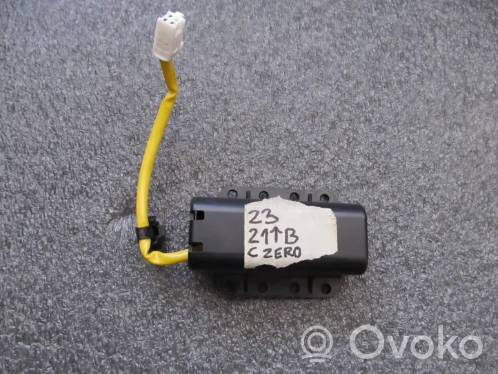 Citroen C-Zero Keleivio oro pagalvės jungtukas 8610A054