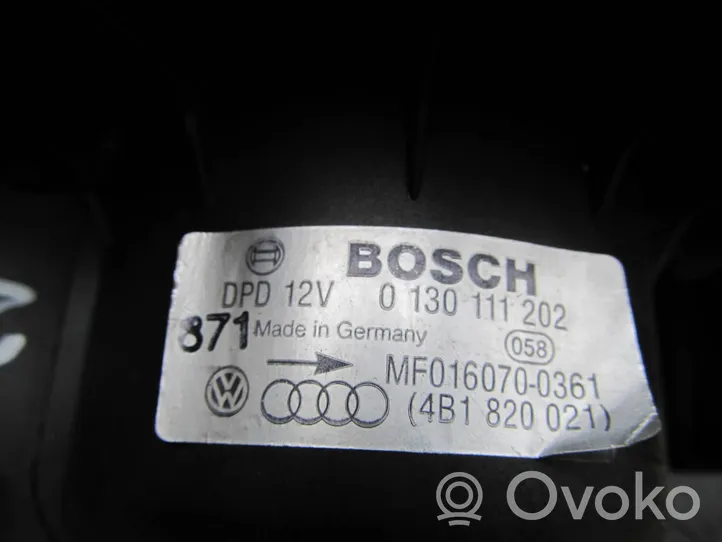 Audi A6 S6 C5 4B Lämmittimen puhallin 4B1820021