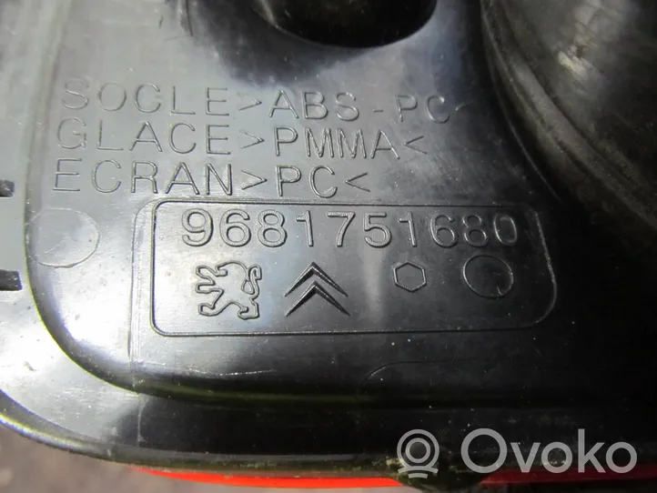 Citroen C3 Picasso Éclairage de pare-chocs arrière 9681751680