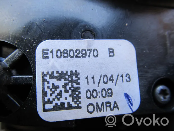 Citroen C3 Picasso Turvatyynyn liukurenkaan sytytin (SRS-rengas) 98016686XT