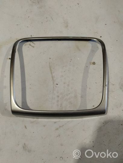 Dacia Sandero Radio/GPS head unit trim 1205658X