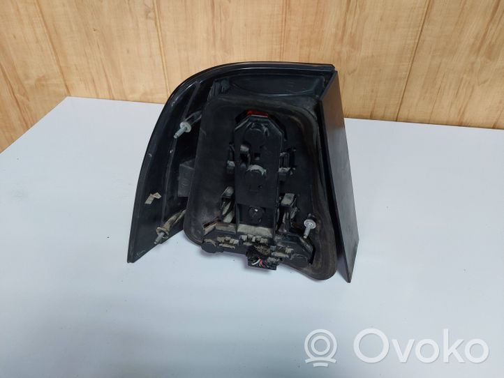 Volkswagen Bora Porte ampoule de feu arrière 963690