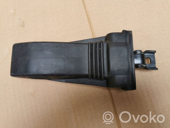 Audi A4 S4 B9 Ogranicznik drzwi tylnych 8W0839267