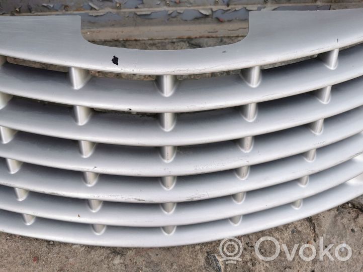 Chrysler PT Cruiser Maskownica / Grill / Atrapa górna chłodnicy 0RH7827784