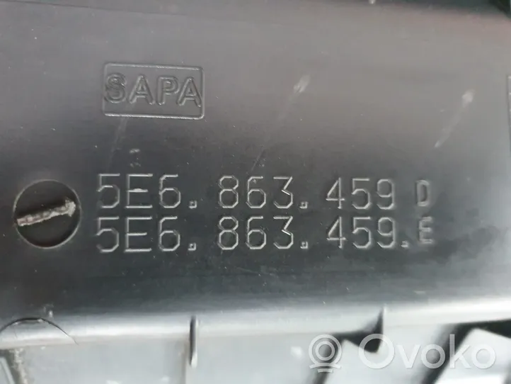 Skoda Octavia Mk4 Tavaratilan kynnyksen suoja 5E6863459E