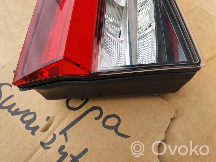 Skoda Kodiaq Lampy tylnej klapy bagażnika 565945307B